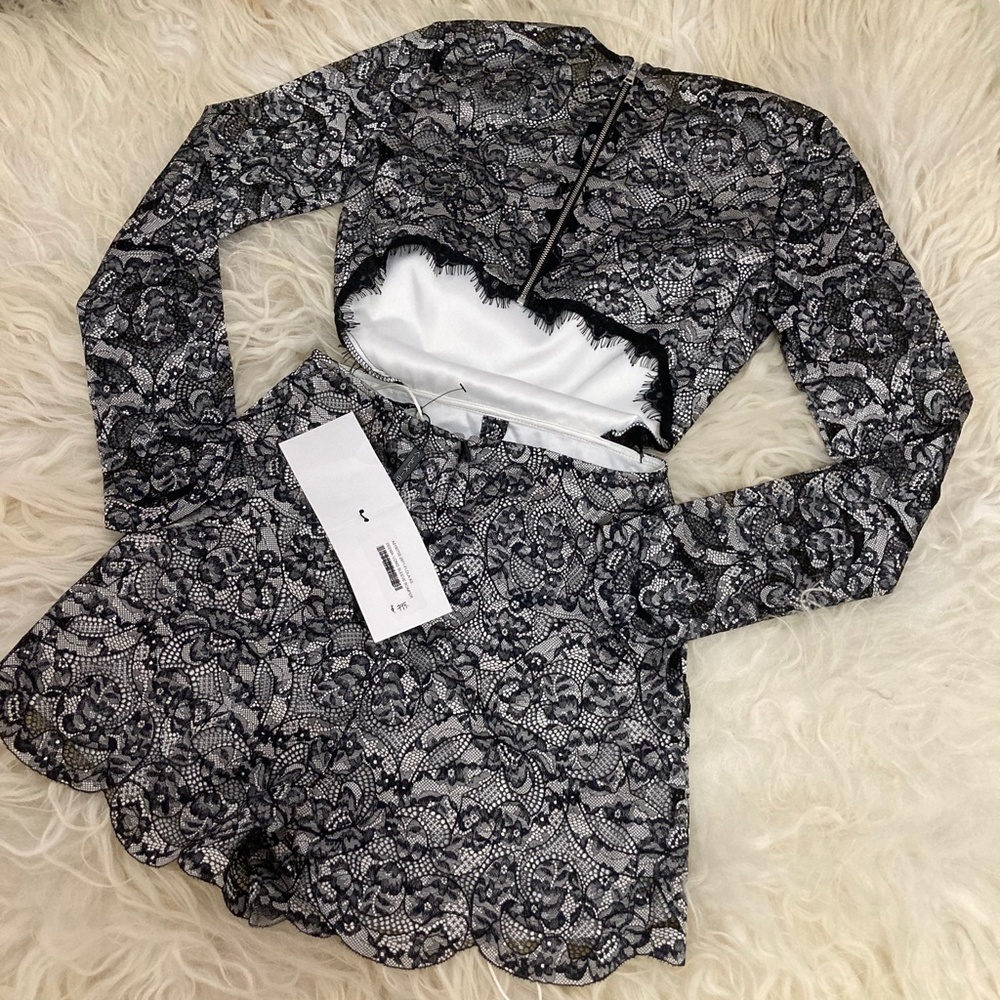 Alexis Deema Open Back Romper 1400 - Picture 11 of 16